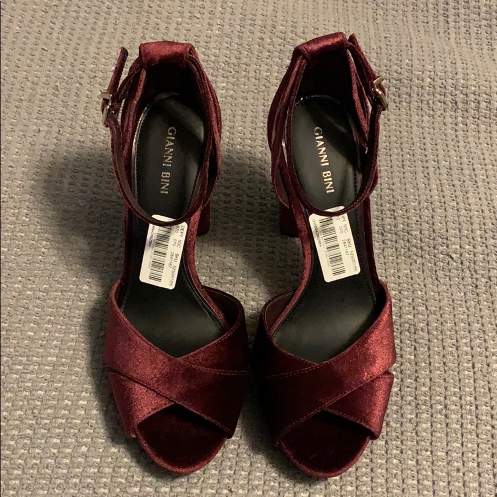 Gianni Bono Red/Maroon Velvet Platform Heels